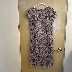 Patra size 8 cocktail elegant lace dress in good condition.  Champagne/Beige
